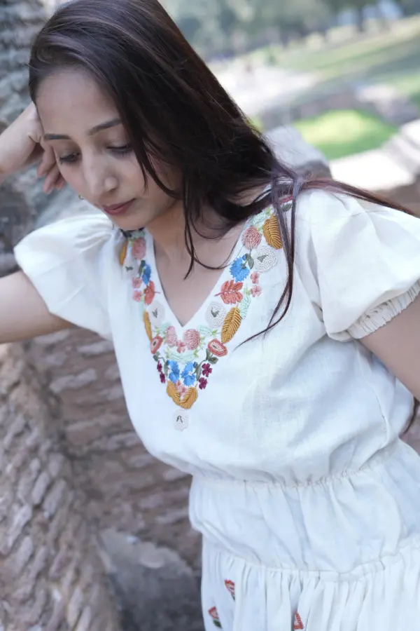 Velora Dress - Image 2